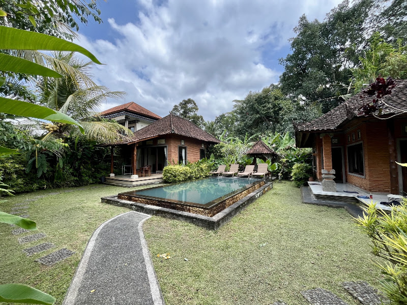 3 Bedrooms · Kelabang Moding, Ubud — photo 1