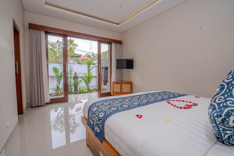 2 Bedrooms · Kedewatan, Ubud — photo 3