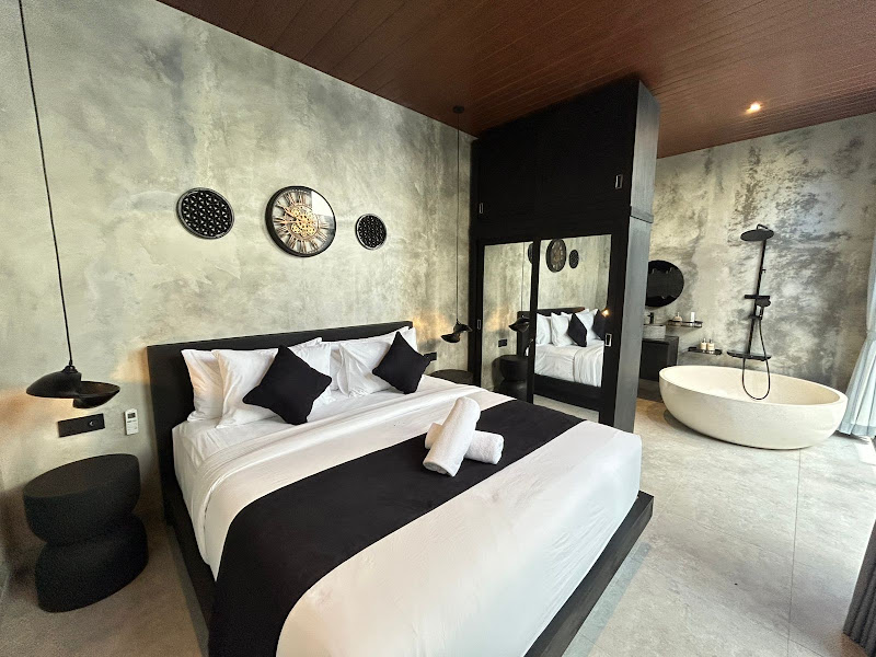 2 Bedrooms · Tengkulak, Mas, Ubud — photo 1