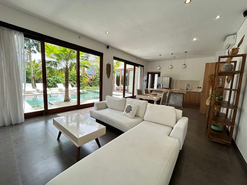2 Bedrooms · Tengkulak, Mas, Ubud — photo 2
