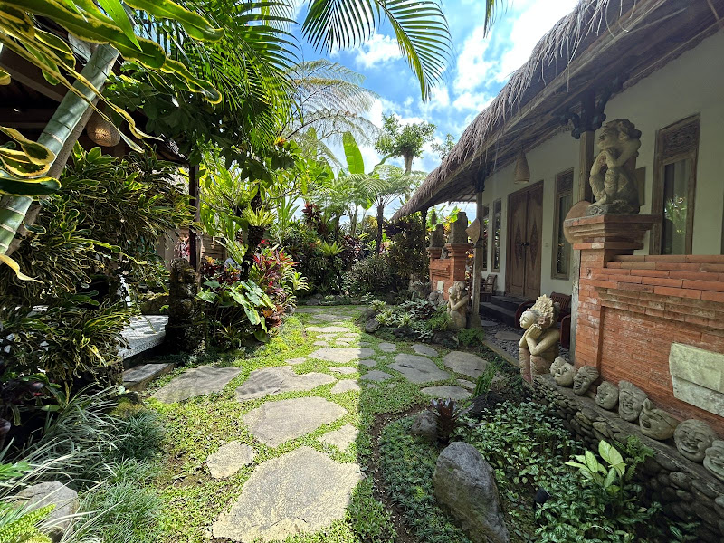2 Bedrooms · Kedewatan, Ubud — photo 1