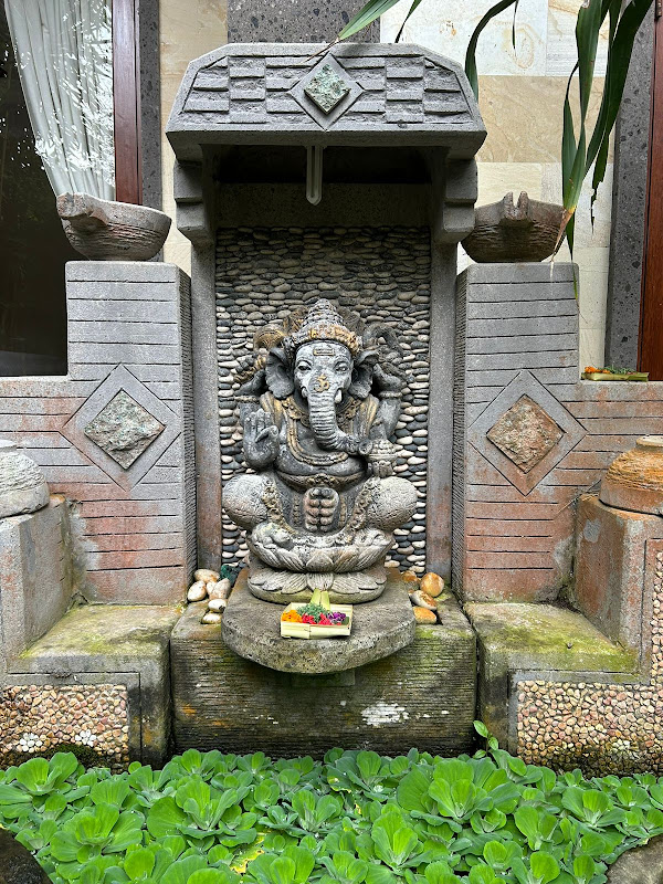3 Bedrooms · Kedewatan, Ubud — photo 6