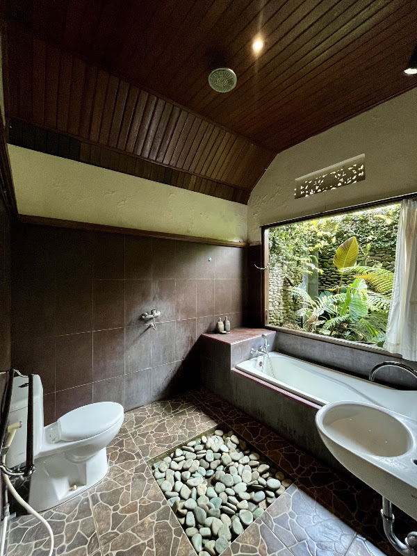 3 Bedrooms · Kelabang Moding, Ubud — photo 6