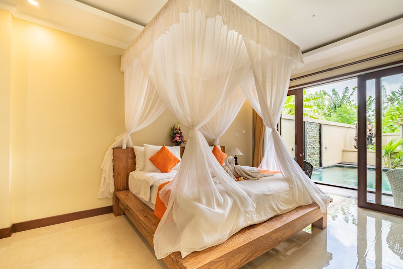4 Bedrooms · Gianyar Near The Beach — photo 4
